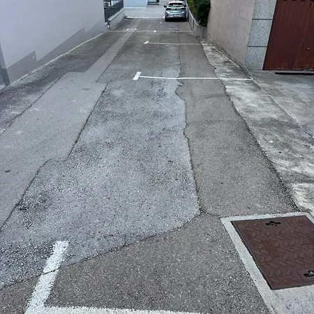 Petris - Private Parking - Self Check-in * Zadar